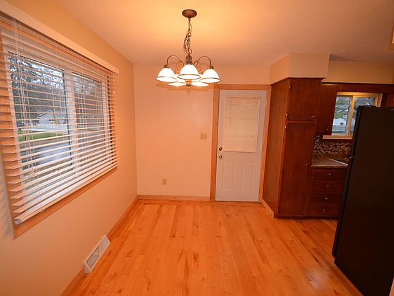 4th image of 968 Southshore Dr