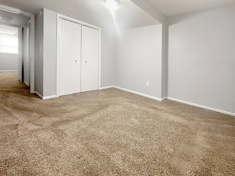 5888 Christie Ave SE — Photo 3