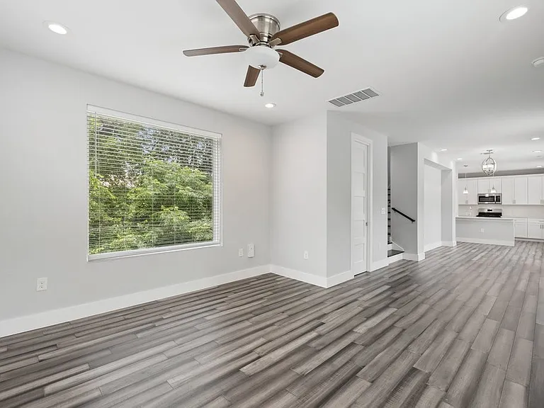 6109 Cherrylawn Cir #A — Photo 23