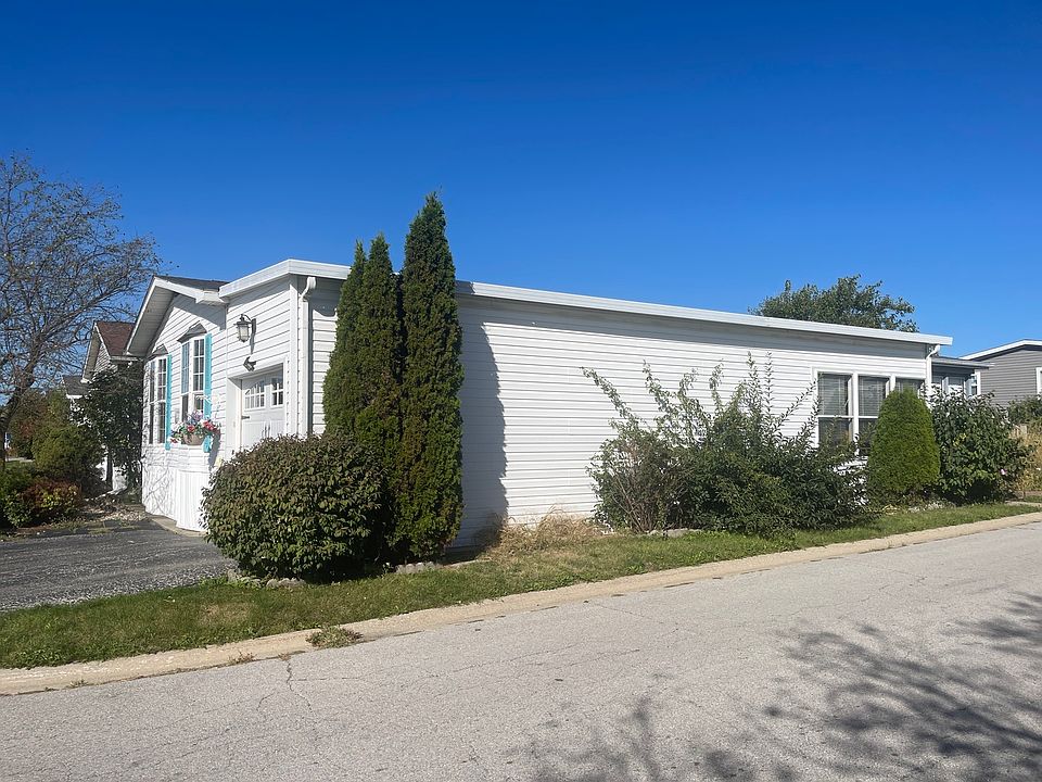 2nd image of 417 Marigold Cir