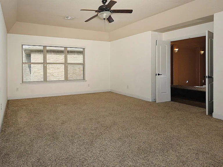 27 Tioga Pl — Photo 22