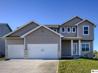 4915 Helwig Ave, Papillion, NE 68133