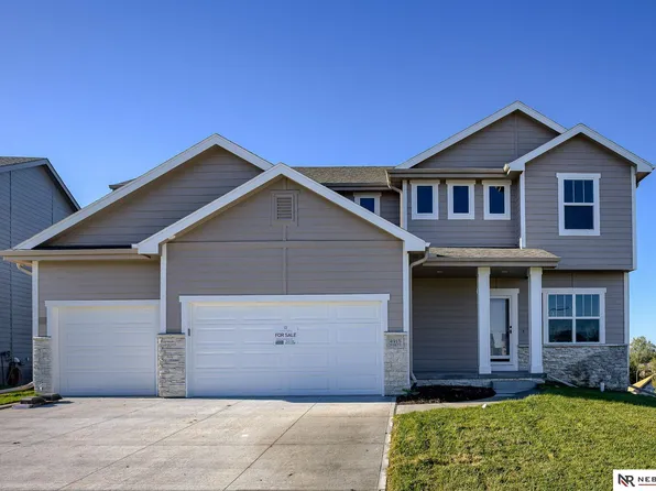 4915 Helwig Ave, Papillion, NE 68133