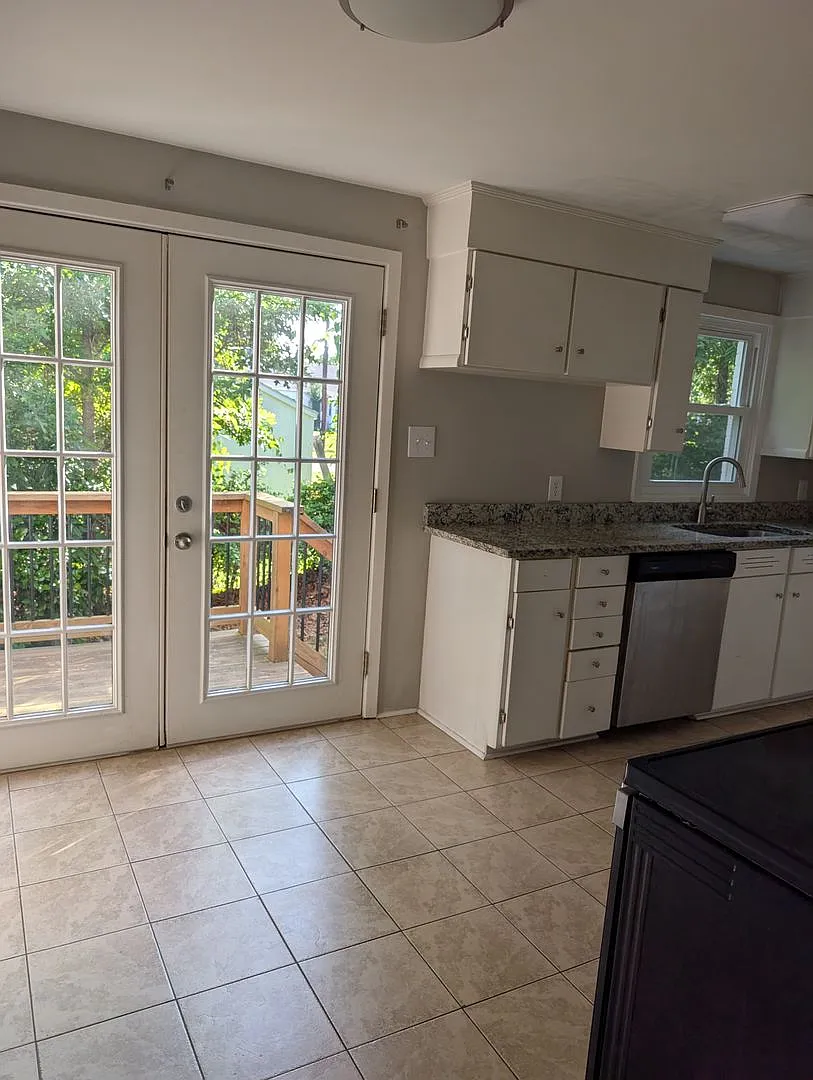 803 Starling Avenue — Photo 3