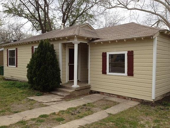 2nd image of 2101 Evergreen St