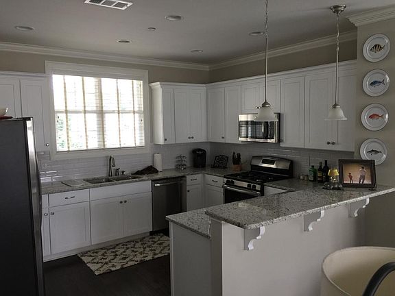 5th image of 1016 Danby Trace Dr