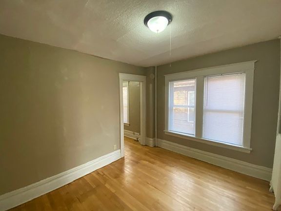3rd image of 744 Simon Ave APT 4