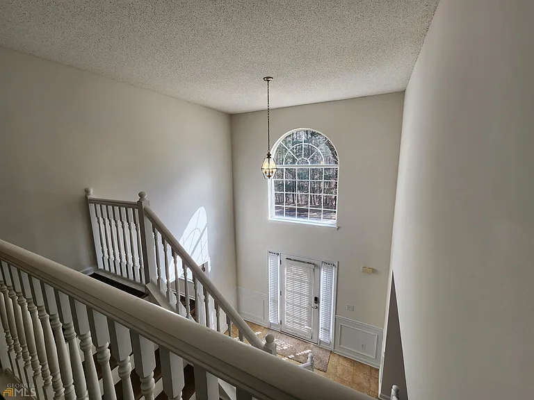 7130 Cavender Dr S — Photo 15