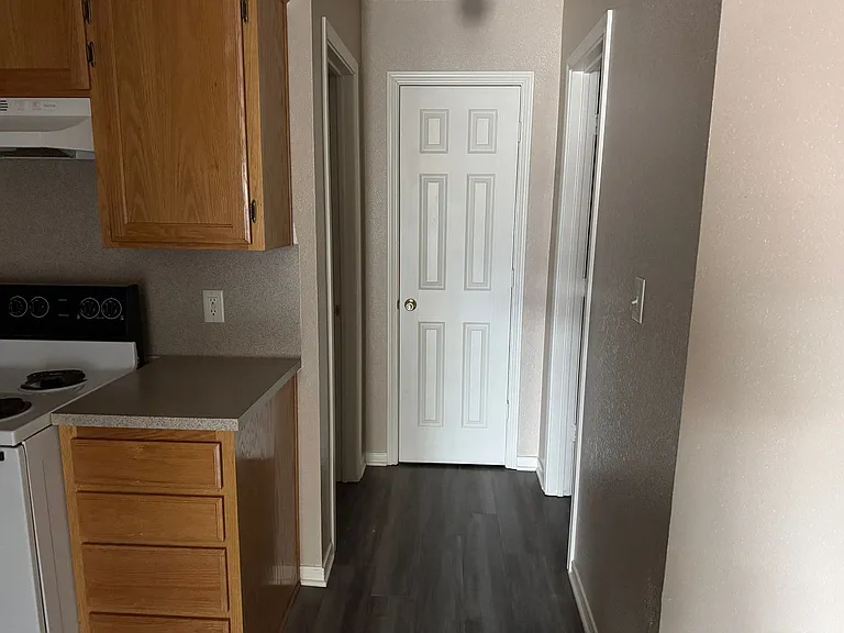 3805 Y S Pak Ct — Photo 7