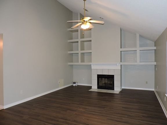 3rd image of 5615 Enchanting Oaks Dr