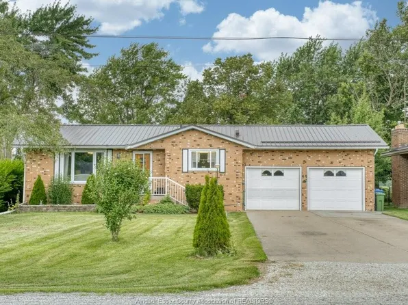 49 Lapointe St, Lakeshore, ON N8M 2X2