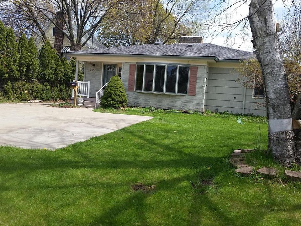 1st image of 2334 Plainfield Ave NE