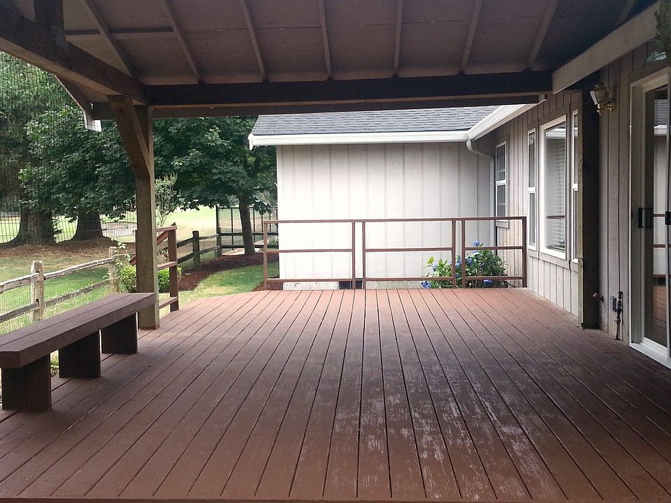 2nd image of 6108 W Sarazen St SE