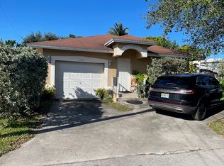 1730 Wiley St, Hollywood, FL 33020