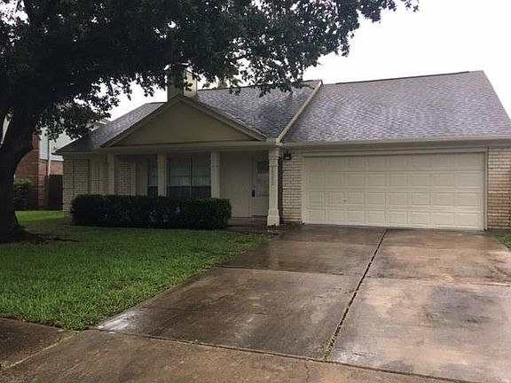 3rd image of 18202 Holly Bend Dr