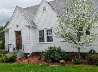 52 Brookside Rd, Southbridge, MA 01550