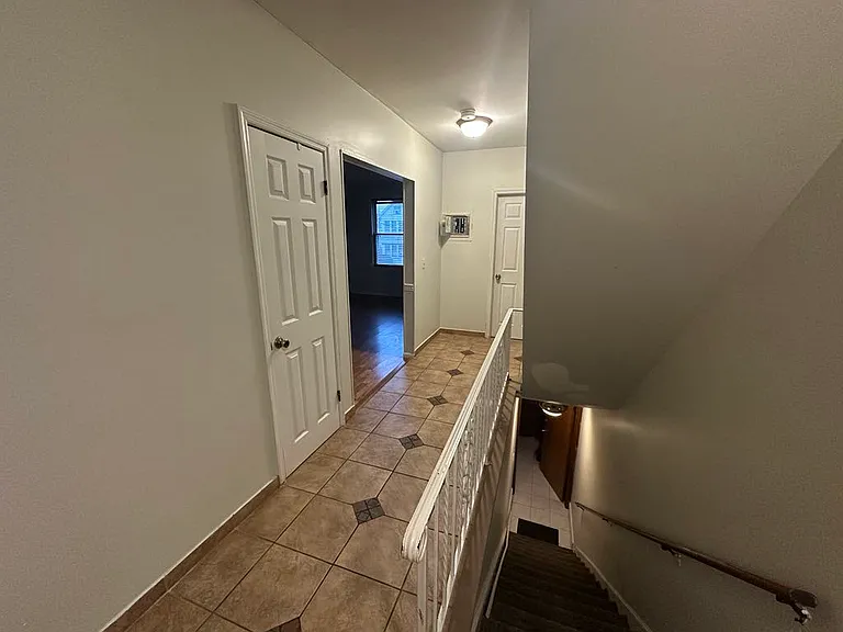 505 Linden Ave — Photo 14