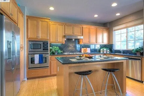 8887 Bellina Commons — Photo 3