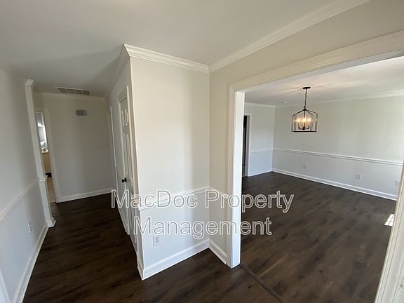 4th image of 219 Butternut Dr