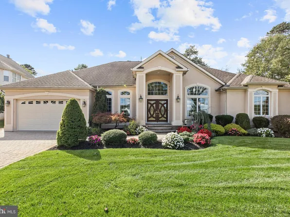 2 Lake Shore Dr, Glassboro, NJ 08028