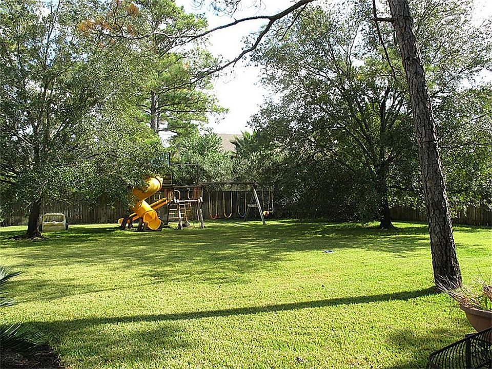 Children's playset stays!