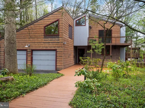 854 Thomas St, State College, PA 16803