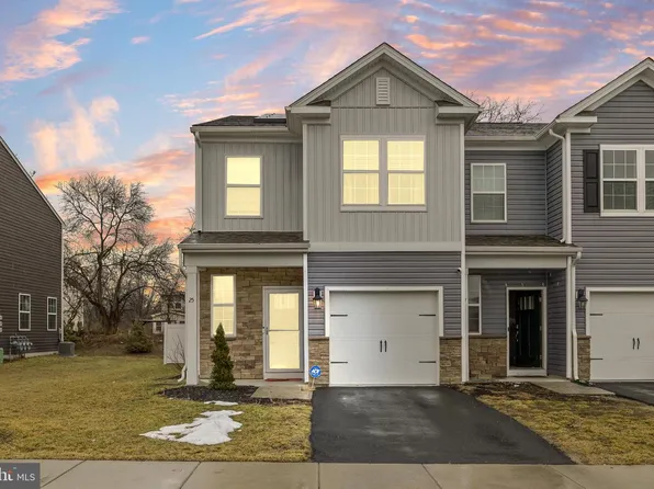 25 Katherine Dr, Burlington, NJ 08016