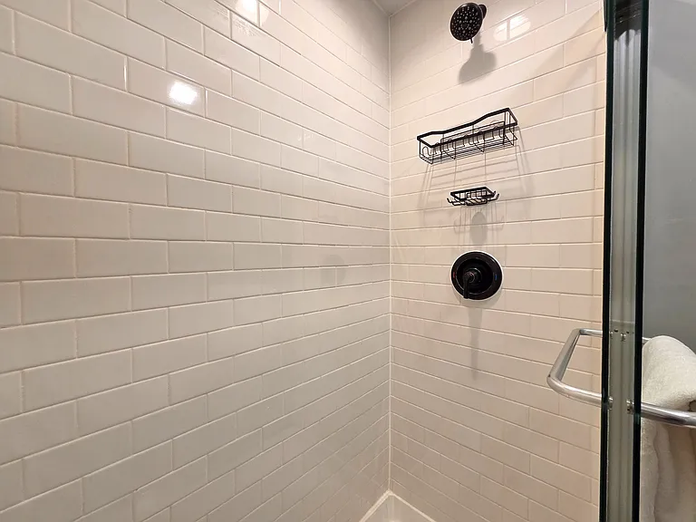 3823 E Wonder Lake Rd — Photo 37