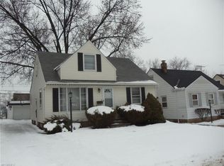 15709 Maplewood Ave, Maple Heights, OH 44137