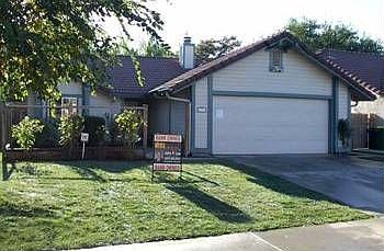 1st image of 5727 Gentry Ave