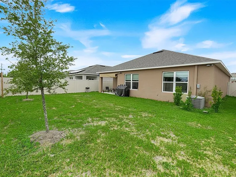 3041 Tobago Dr — Photo 32