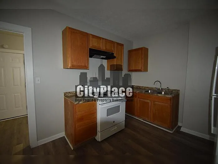 2862 Highland Pl — Photo 11