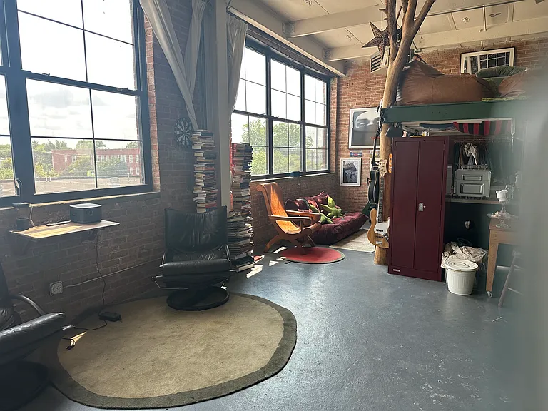 3143 W Carroll Ave — Photo 5
