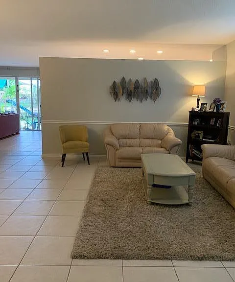 9019 Alexandra Cir — Photo 20