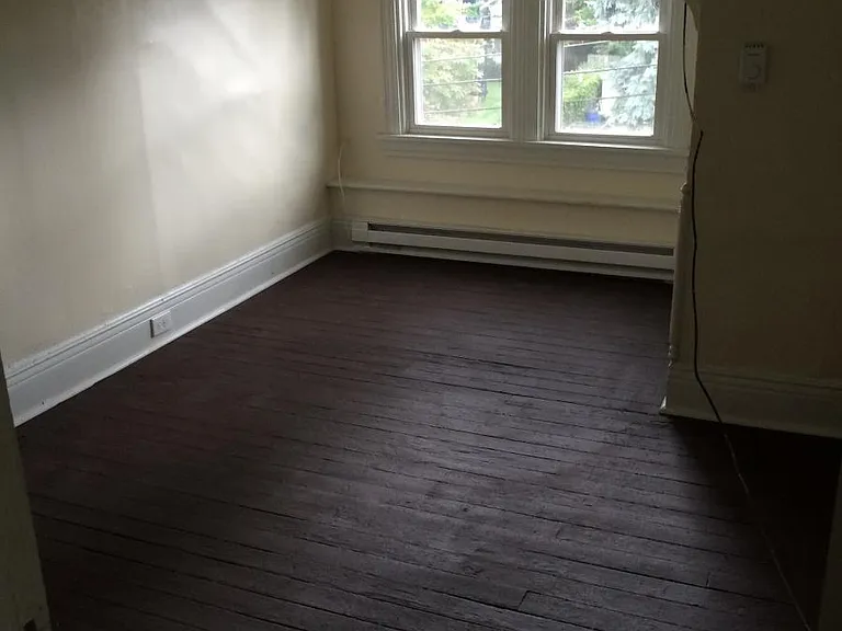 200 Center St — Photo 13