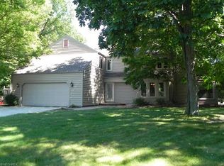32631 Mariners Ct, Avon Lake, OH 44012