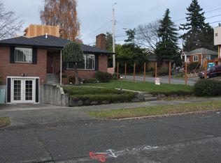 8255 Ashworth Ave N, Seattle, WA 98103