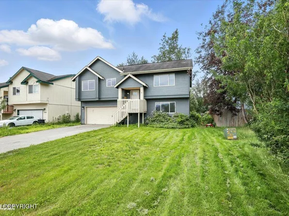 1250 Josselin Ln, Palmer, AK 99645