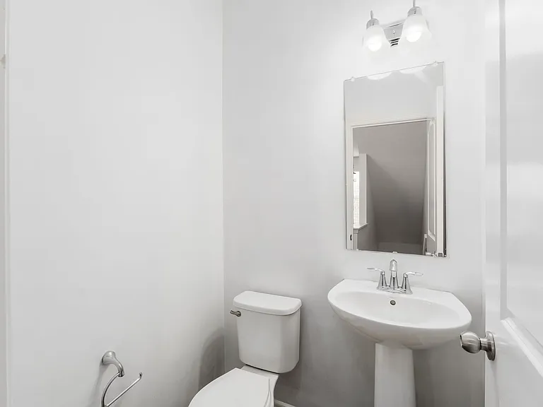 353 Laurel Creek St — Photo 13