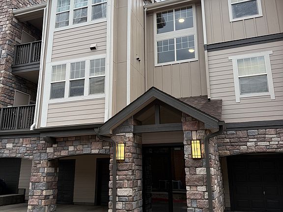 3rd image of 8489 Canyon Rim Cir Unit 309