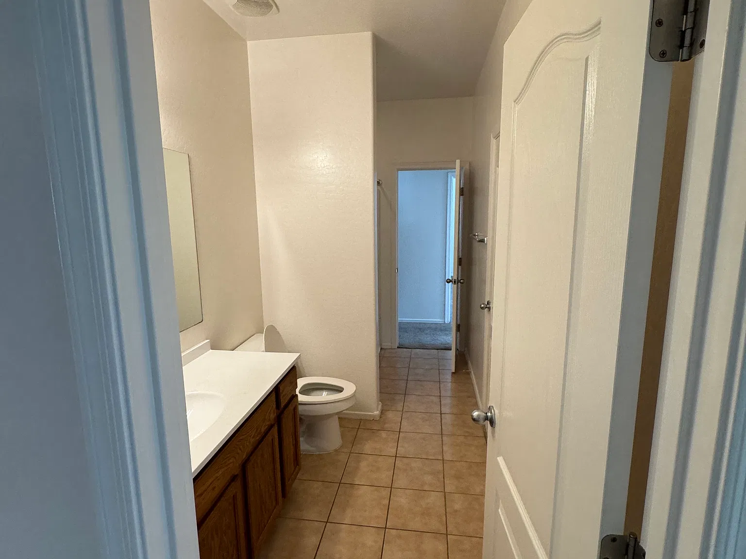 4 bed, 1800 sqft, $2,050 — Photo 4