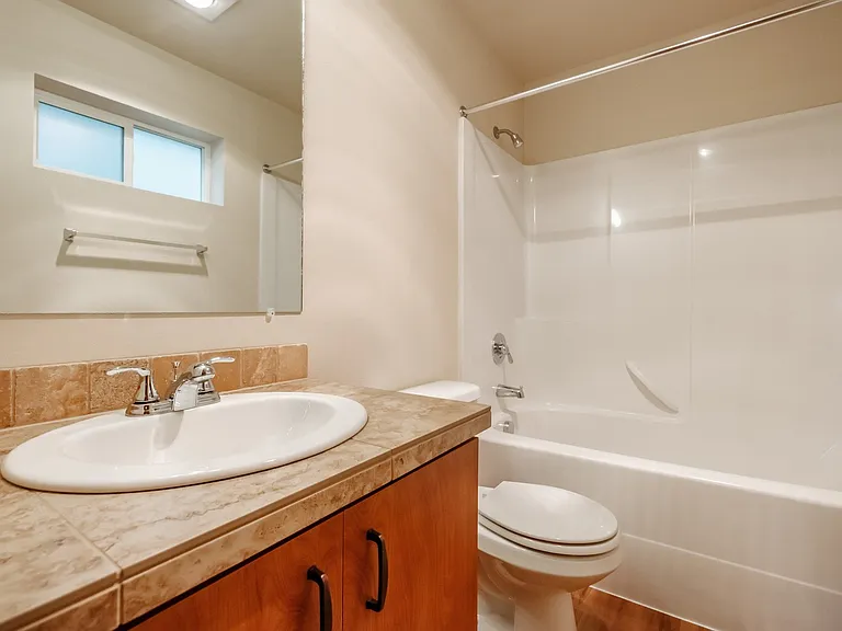 Lafayette Place Apartments — Photo 144
