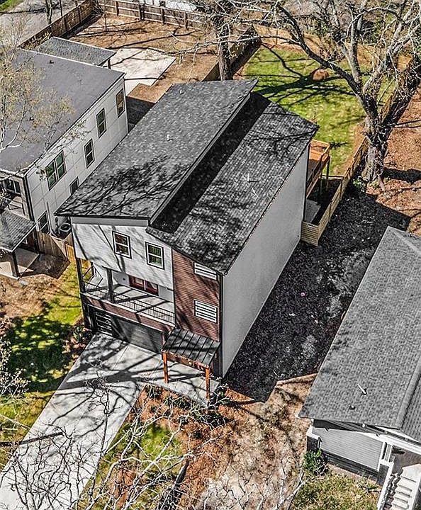 1st image of 676 S Grand Ave NW