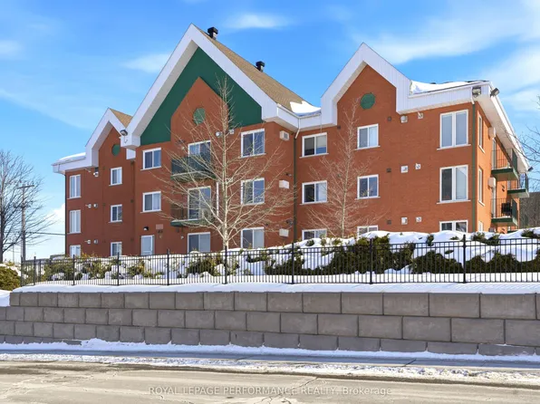 1101 Clement St #112, Hawkesbury, ON K6A 3P1