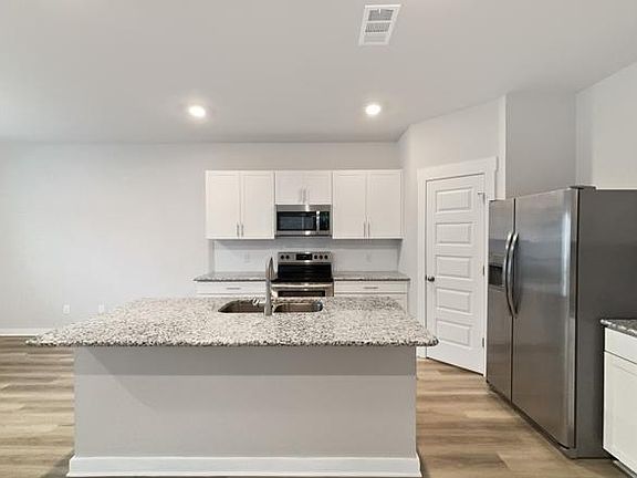 4th image of 2018 Hardwick Pvt Ln #2018