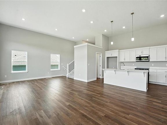 3rd image of 19714 W 195th Pl