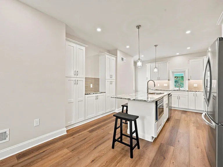 1512 Naamans Creek Rd — Photo 10