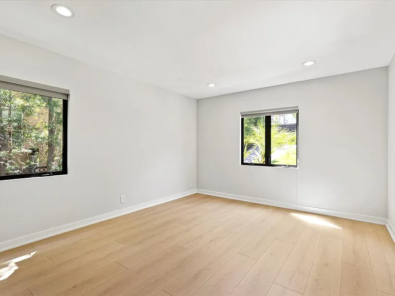 15221 Valley Vista Blvd — Photo 12
