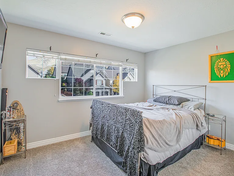 2869 W Chestnut St — Photo 19