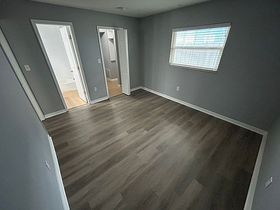 3rd image of 2066 Arlington St